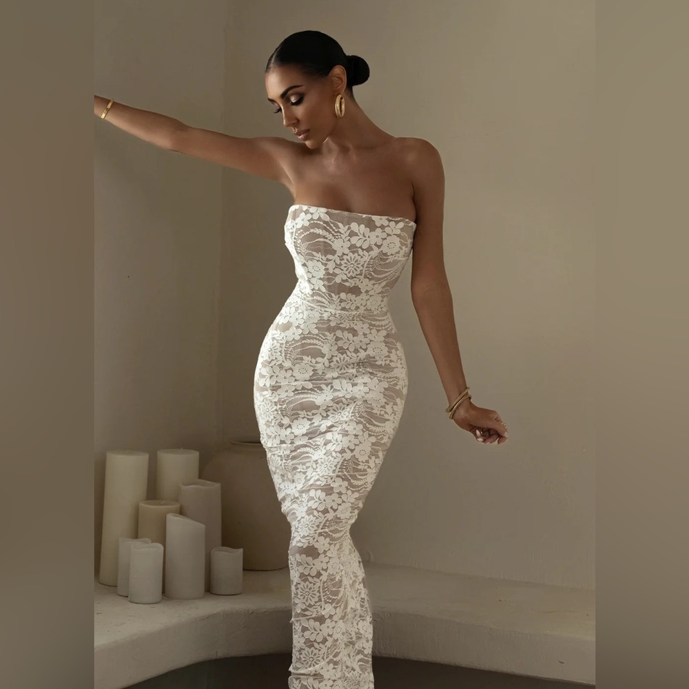JLUXLABEL White Under the Stars Lace Midi Dress - Small